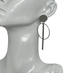 Minimalist Silver Drop Earrings with Circle & Line Design Modern Jewelry